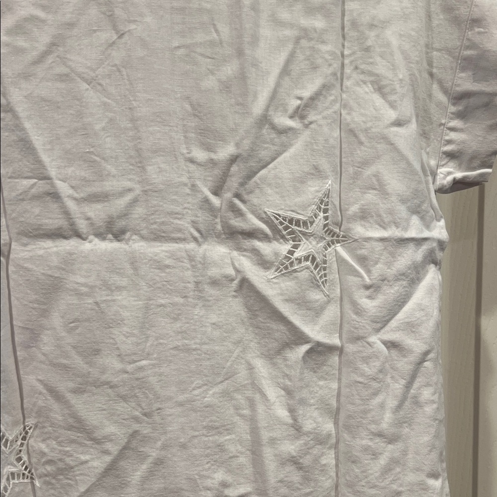 NWT- Rails White Collared Shirt and cut out stars - Picture 12 of 15